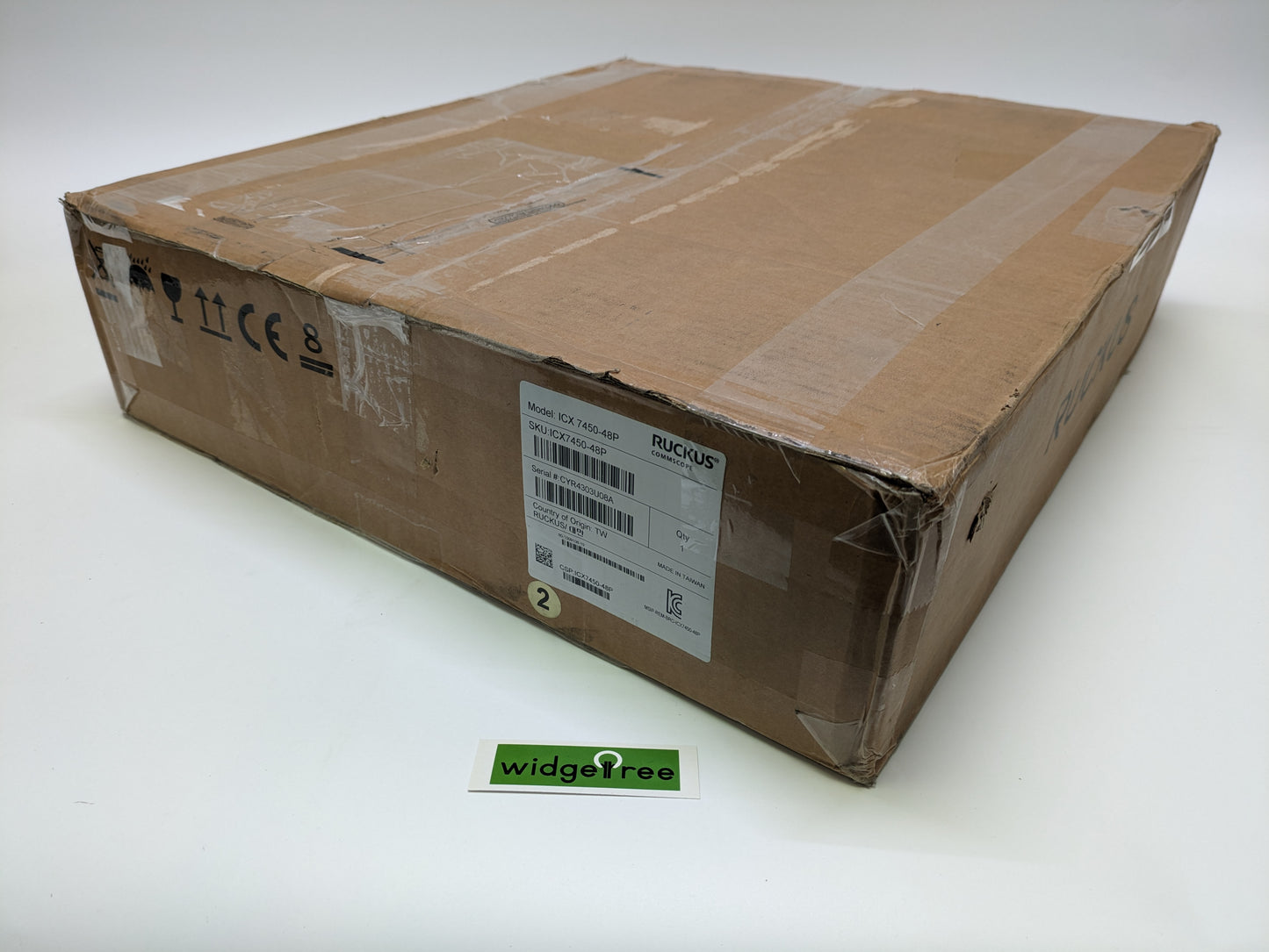 Brocade 48-Port 1GbE PoE+ Ethernet Switch Bundle - ICX7450-48P / Used