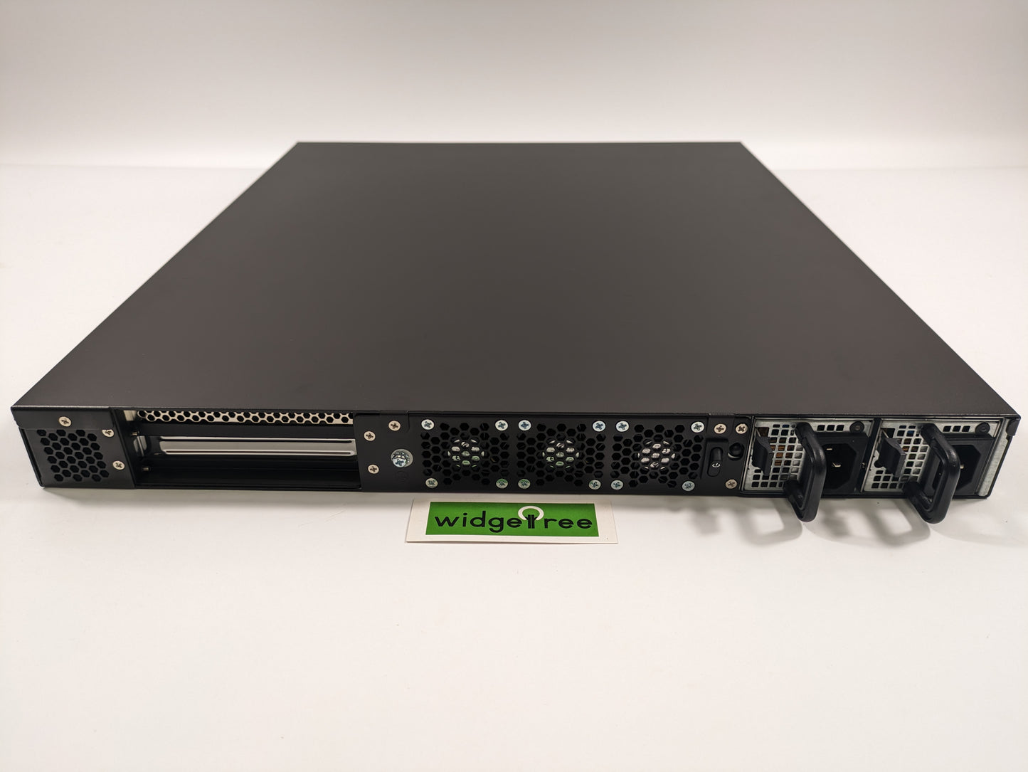 Nuage Networks 7850 NSG-X 2SFP+ 4F Gateway Device - 3HE10833ABRA01 / Used