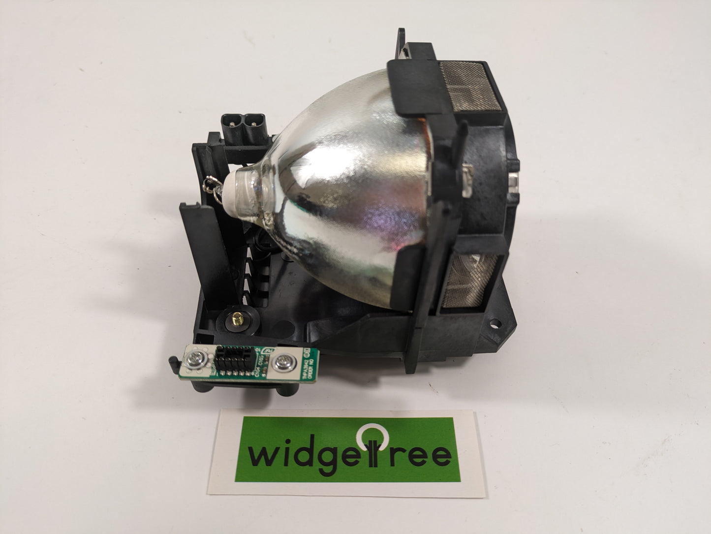 BTI Panasonic Replacement 60W Projector Lamp - ET-LAD60W-BTI /  Used