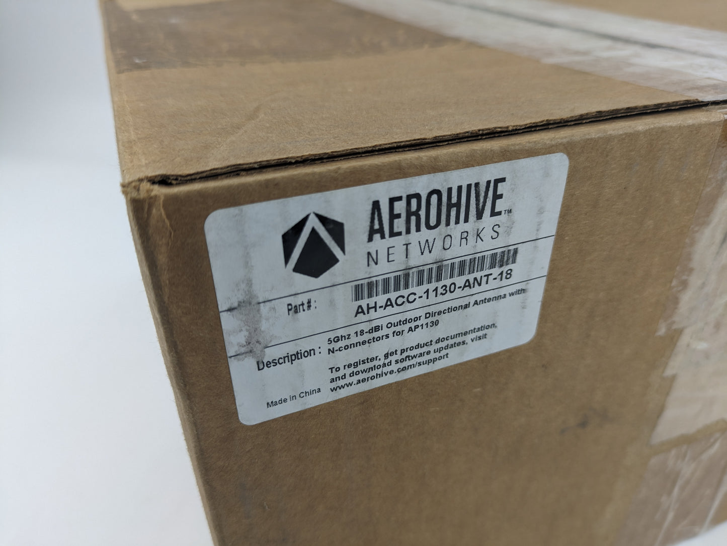 Aerohive AP-1130 Narrow Beam Outdoor Antenna & Pole Bracket - AH-ACC-1130-ANT-18 /  Used