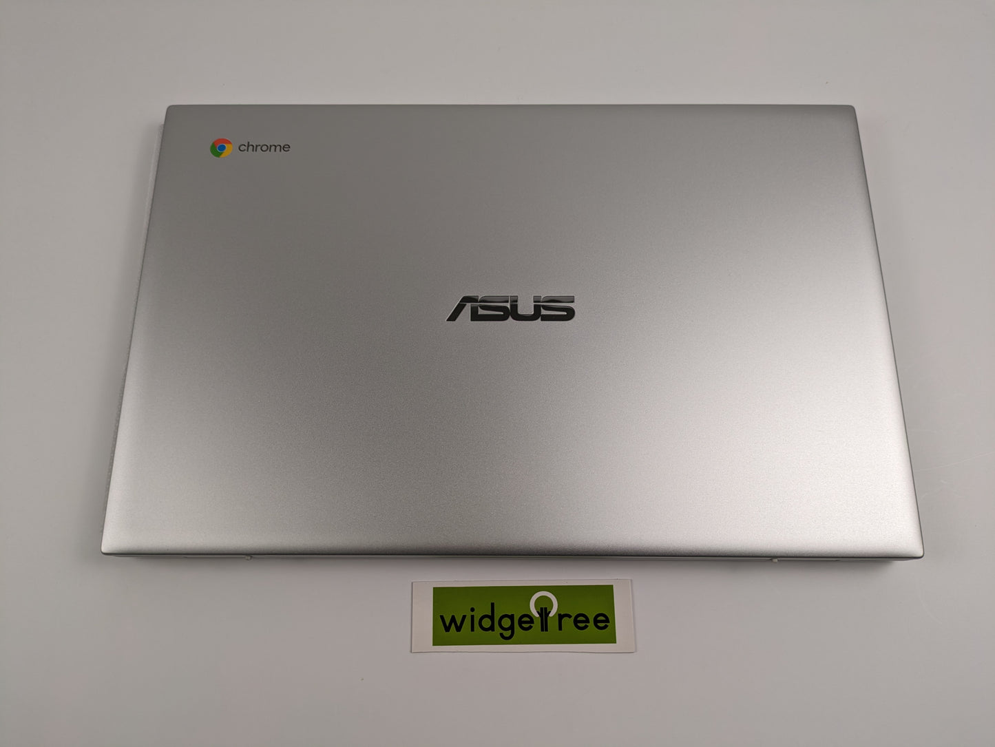 ASUS Chromebook C425TA-WH348 14" M3 4GB 128GB SSD Laptop - 90NX02H1-M00060 Used