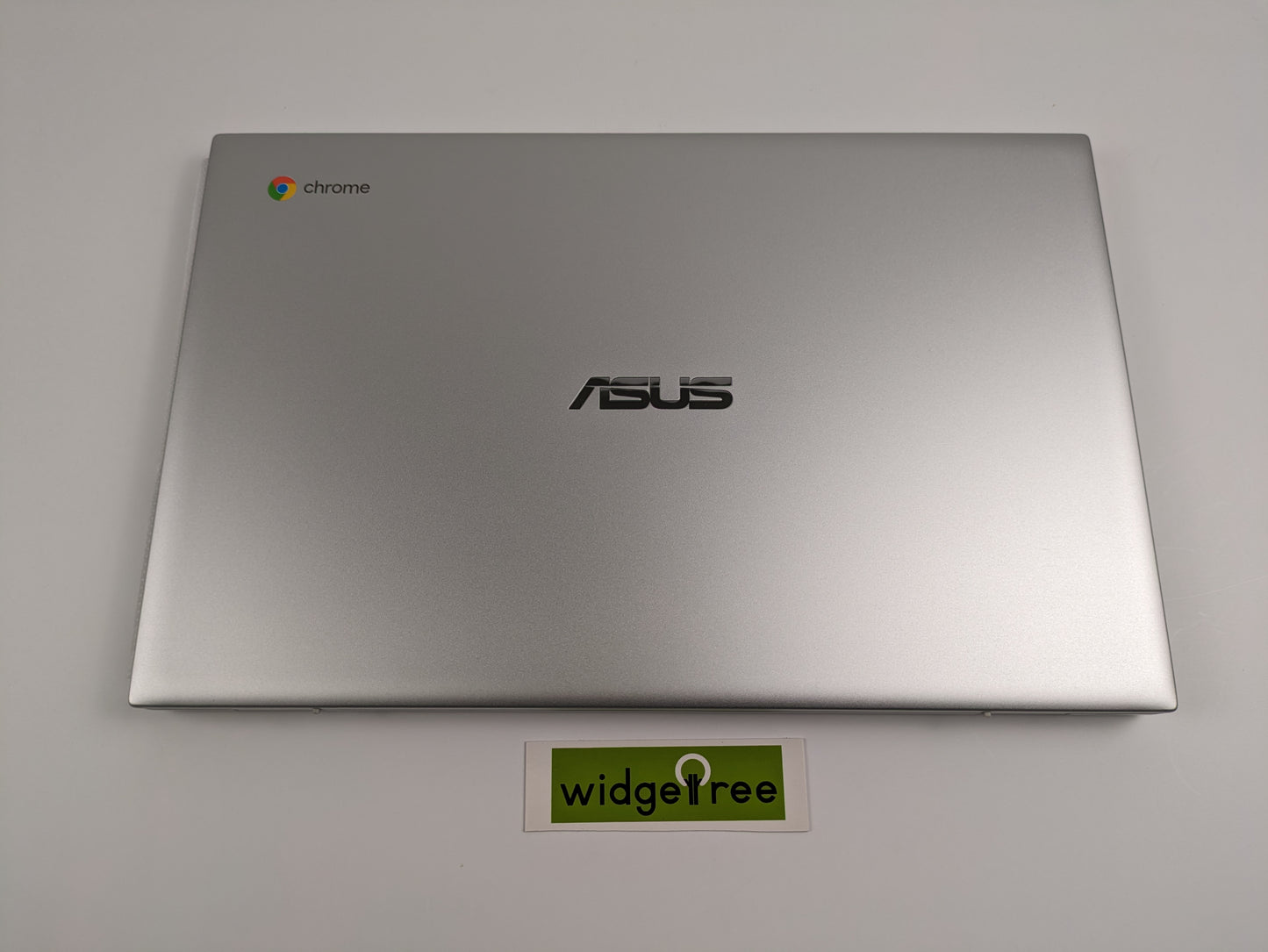 ASUS Chromebook C425TA-WH348 14" M3 4GB 128GB SSD Laptop - 90NX02H1-M00060 /  Used