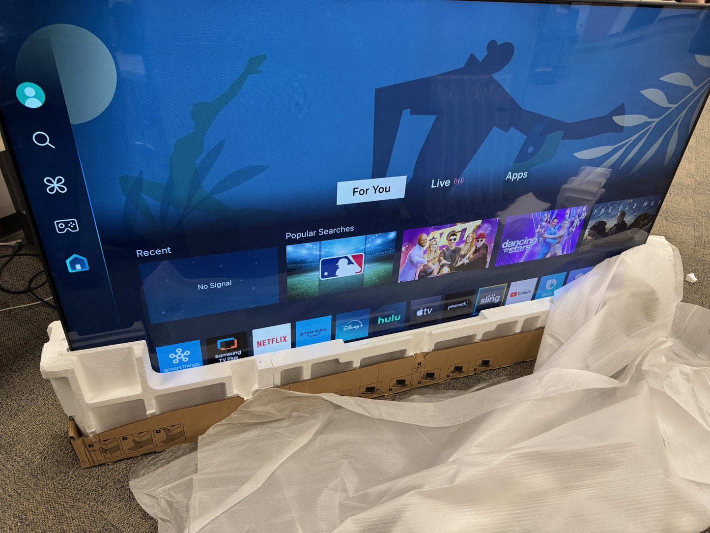 Samsung DU7200 Series 85" 4K 60hz LED TV - UN85DU7200FXZA /  Reconditioned