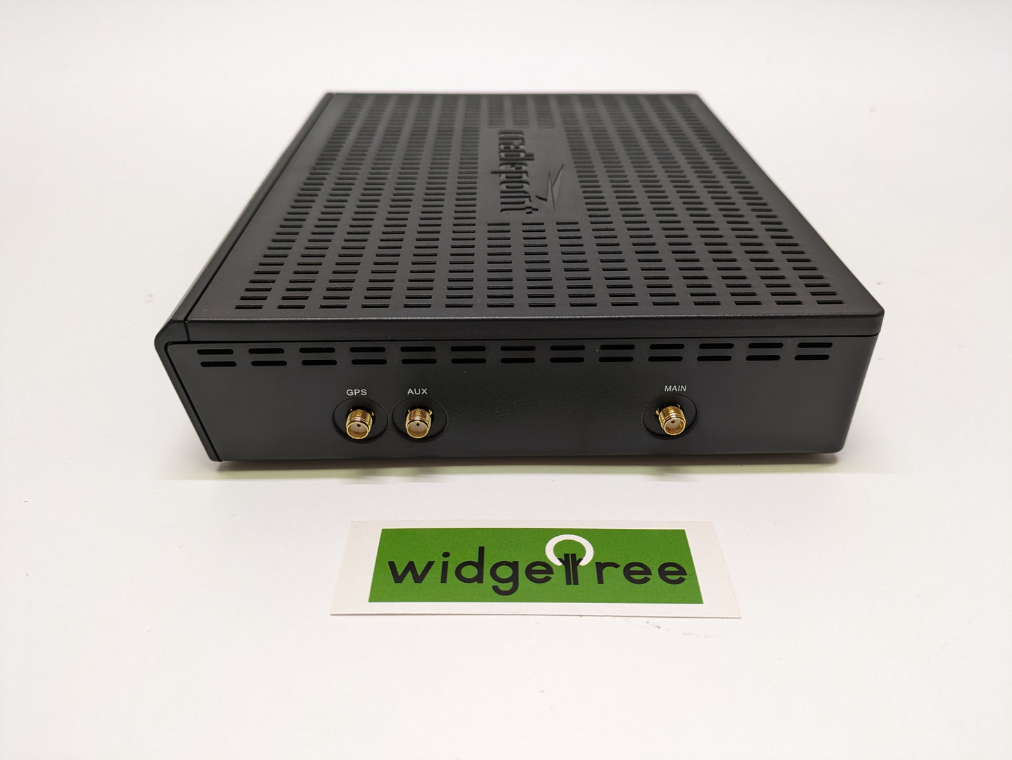 Cradlepoint Advanced Edge Verizon 4G LTE Cellular Router - AER1650LPE-VZ /  Used